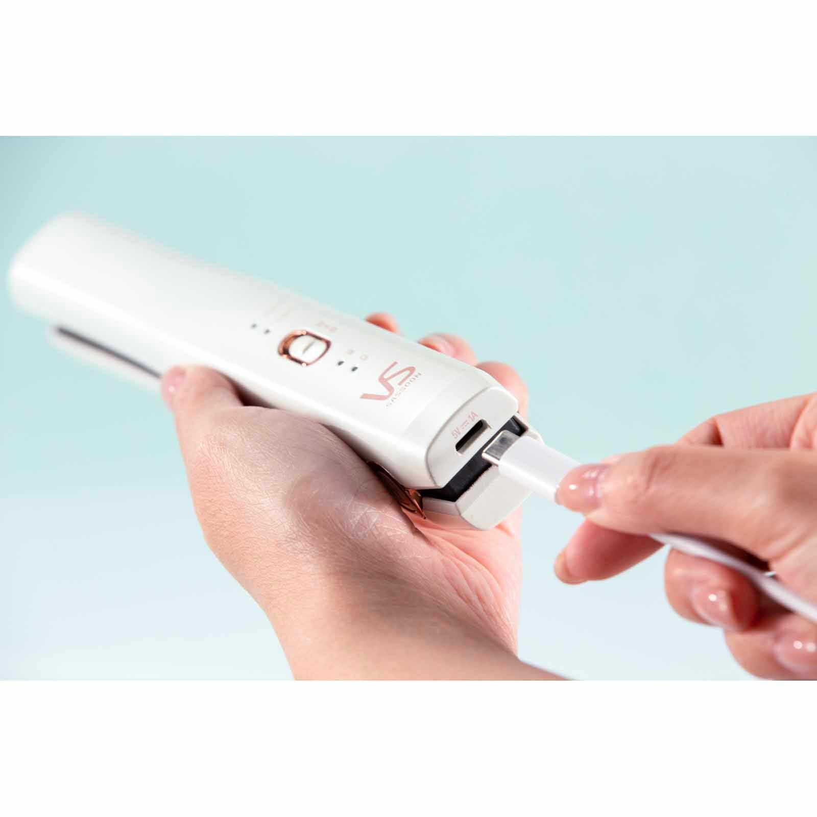 VS Rechargeable Straightener New Usb-c - White VSU0510WH-image 4