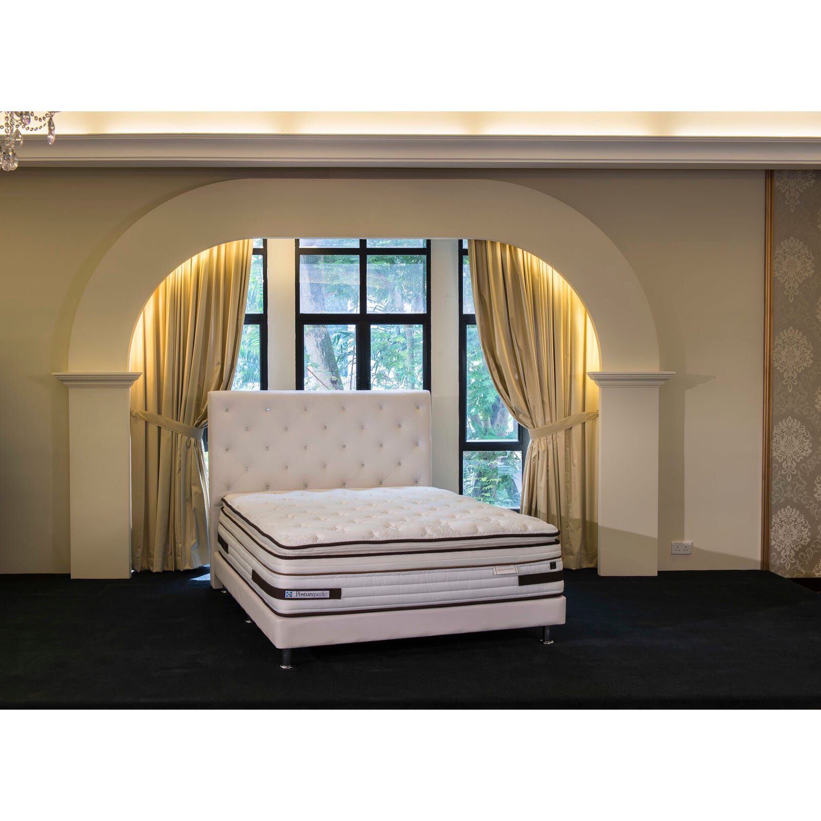 SEALY Queen Size Mattress UNICASED POSTUREPEDIC ELIXIR-image null