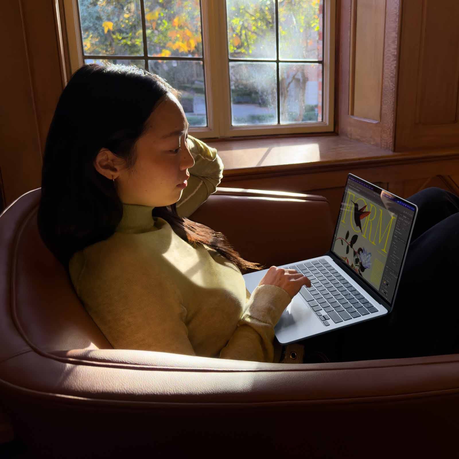 APPLE 13-inch Macbook Air: M5 Chip With 10-core Cpu And 8-core Gpu, 16gb, 512gb Ssd - Starlight MDHA4ZP/A-image 5
