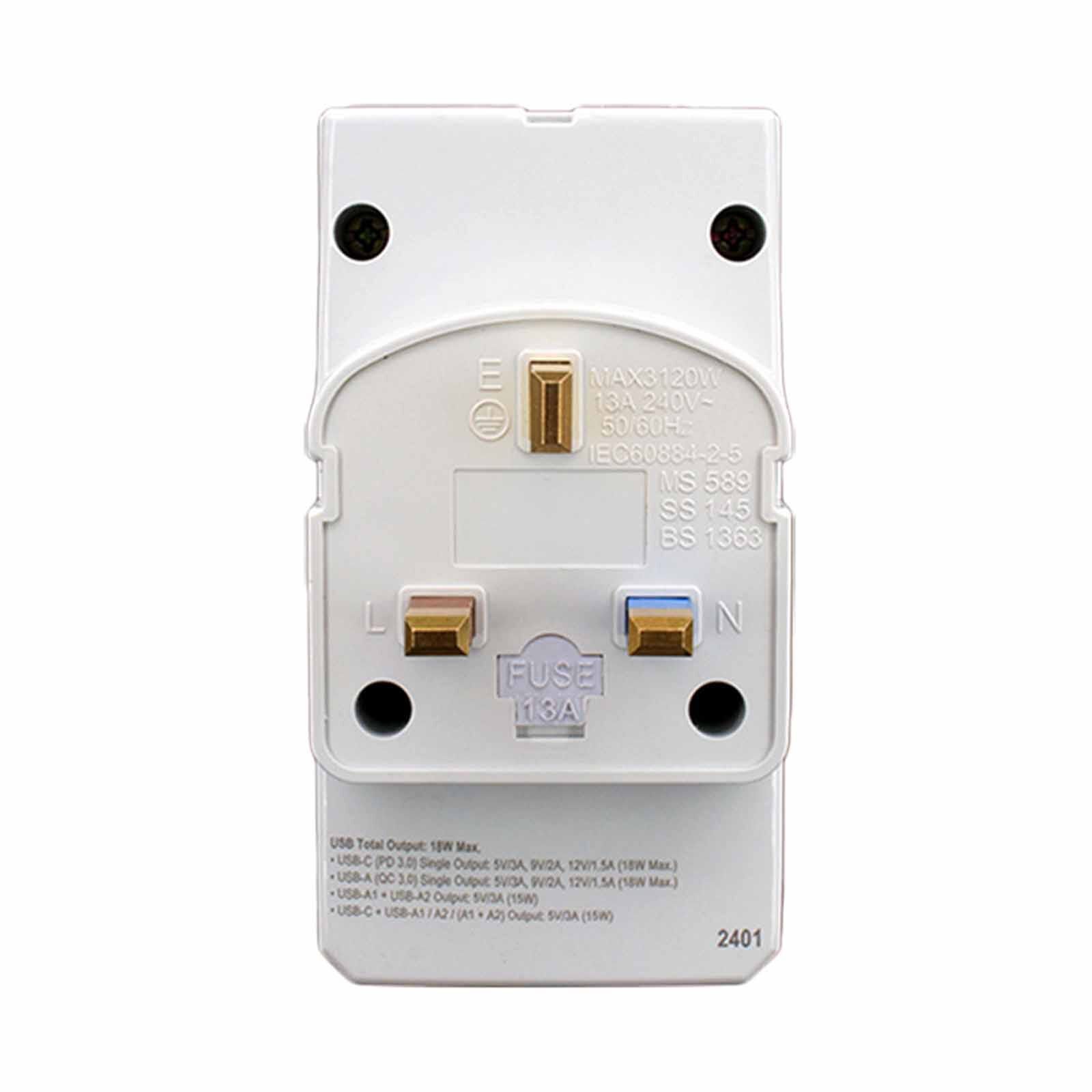 SOUNDTEOH Multiway Adaptor With Power Indicator Light PP-18SU-image 2