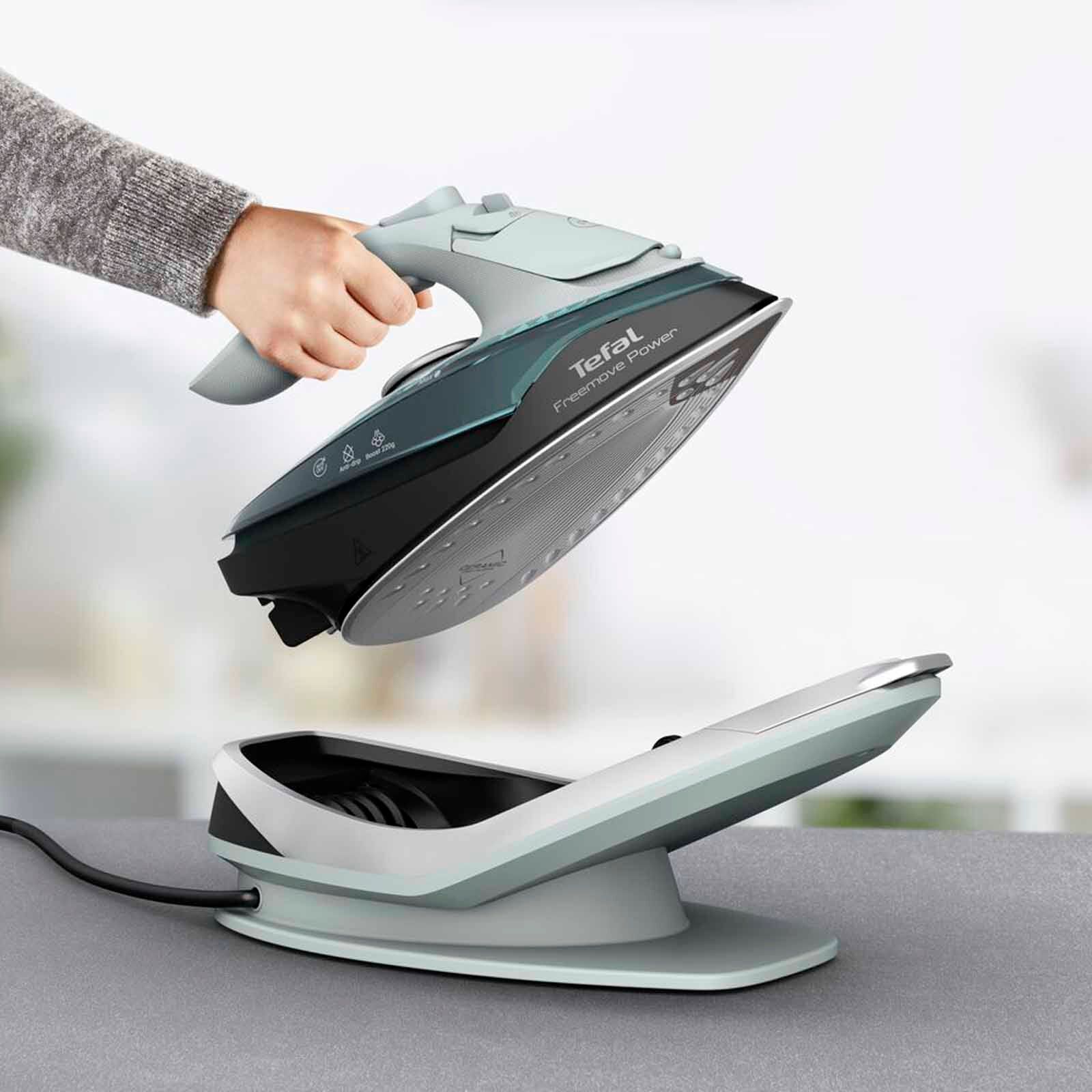 TEFAL Freemove Power Cordless Steam Iron (2830w) FV6672-image 4