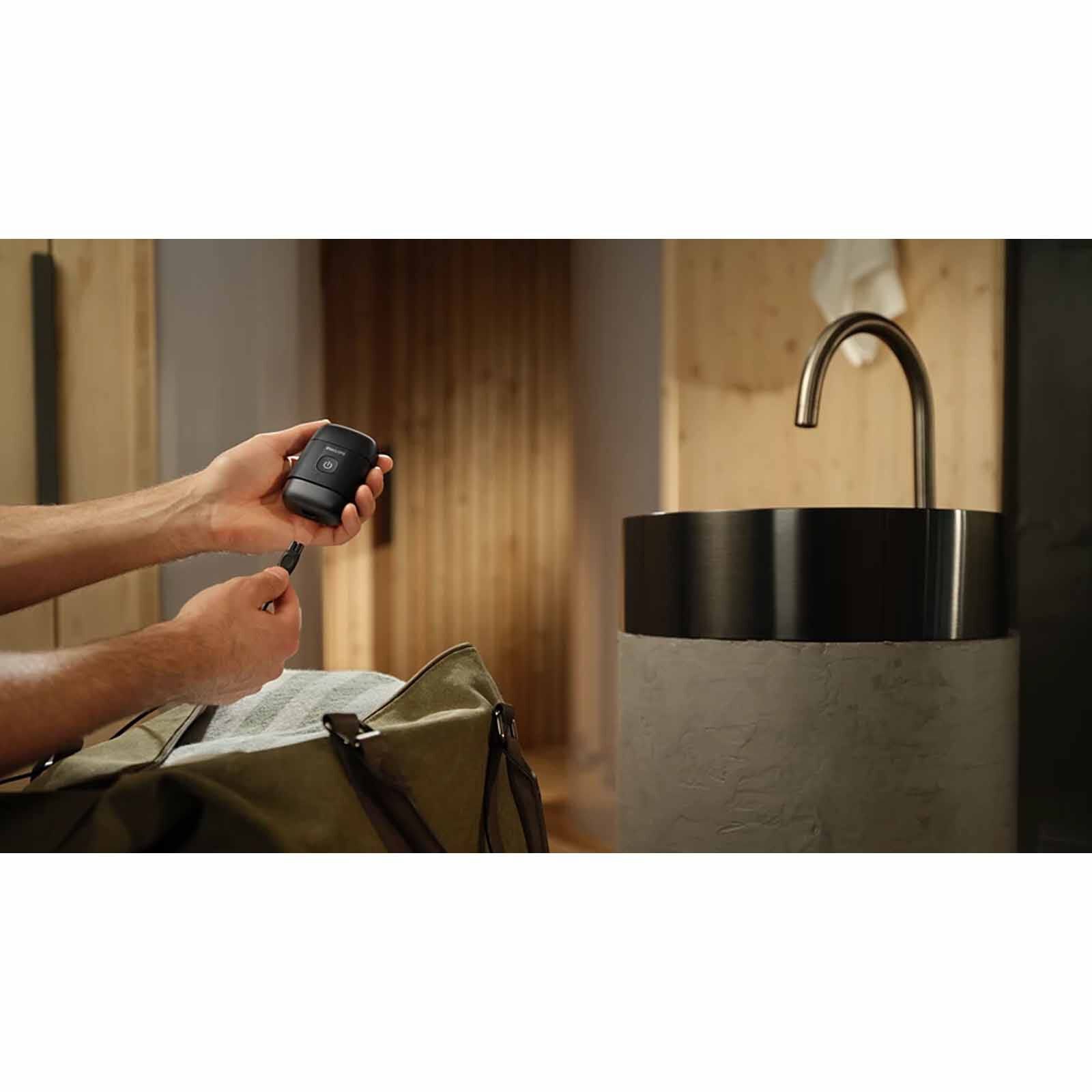 PHILIPS Series 500 Wet & Dry Electric Compact Shaver S591/05-image 11