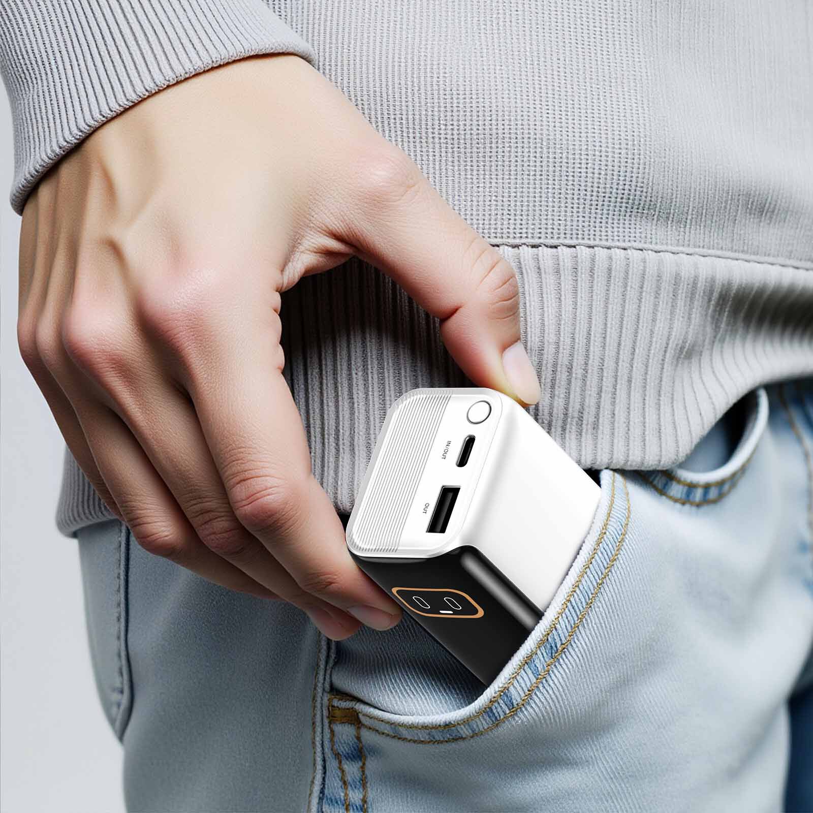 MAZER Powercharge Rlink 10,000mah/pd45w With Built-in Retractable C-cable Powerbank - Silver M-AI-PC45R10-V7-SV-image 3